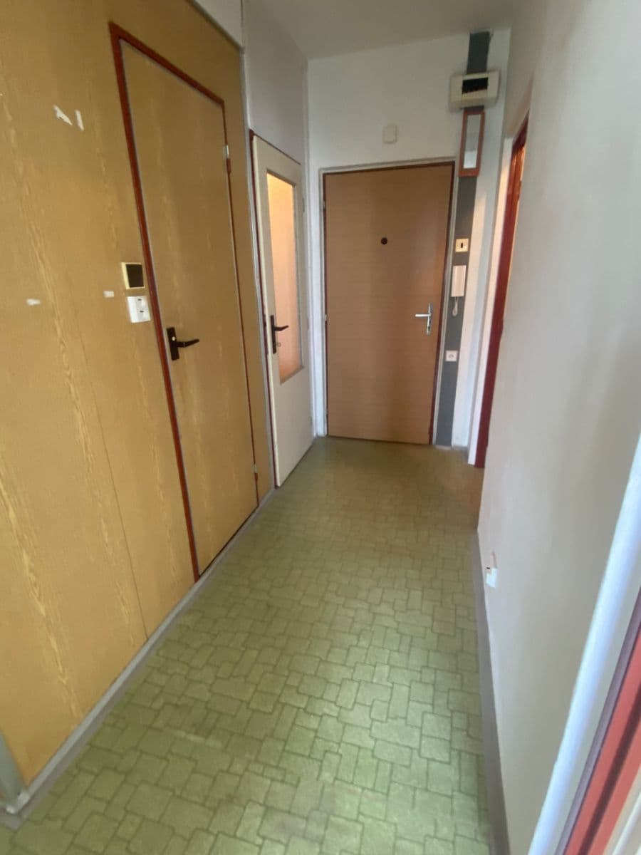 Prodej bytu 1+1 52 m², Jana Zajíce, Pardubice, Pardubický kraj Prodej bytu 1+1 52 m², Jana Zajíce, Pardubice, Pardubický kraj