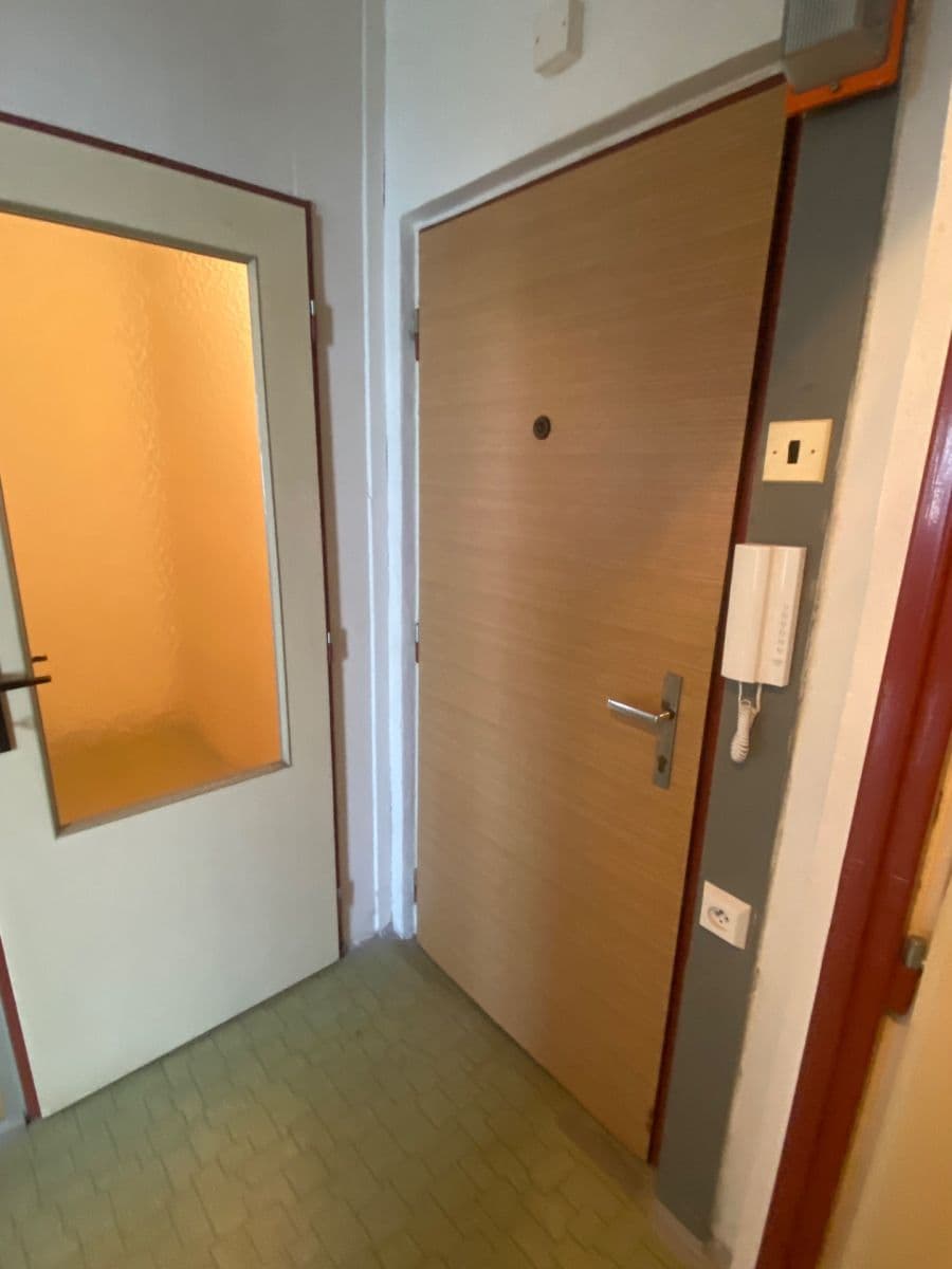 Prodej bytu 1+1 52 m², Jana Zajíce, Pardubice, Pardubický kraj Prodej bytu 1+1 52 m², Jana Zajíce, Pardubice, Pardubický kraj