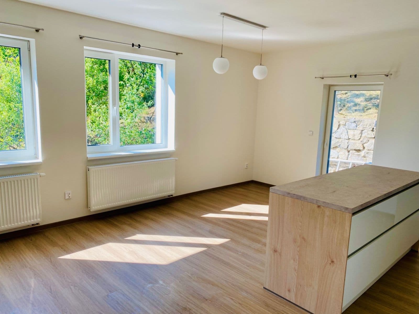 Pronájem bytu 3+kk 72 m², Libušino údolí, Brno, Jihomoravský kraj Pronájem bytu 3+kk 72 m², Libušino údolí, Brno, Jihomoravský kraj