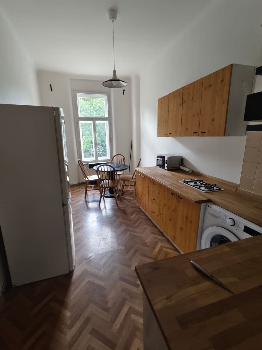 Pronájem bytu 1+1 37 m², Jaromírova, Praha, Praha Pronájem bytu 1+1 37 m², Jaromírova, Praha, Praha