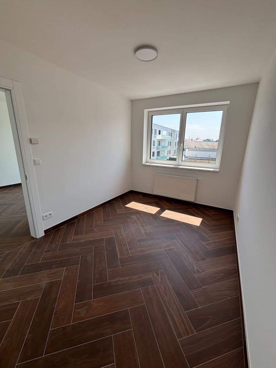 Pronájem bytu 2+kk 46 m², Třída Jiřího Pelikána, Olomouc, Olomoucký kraj Pronájem bytu 2+kk 46 m², Třída Jiřího Pelikána, Olomouc, Olomoucký kraj