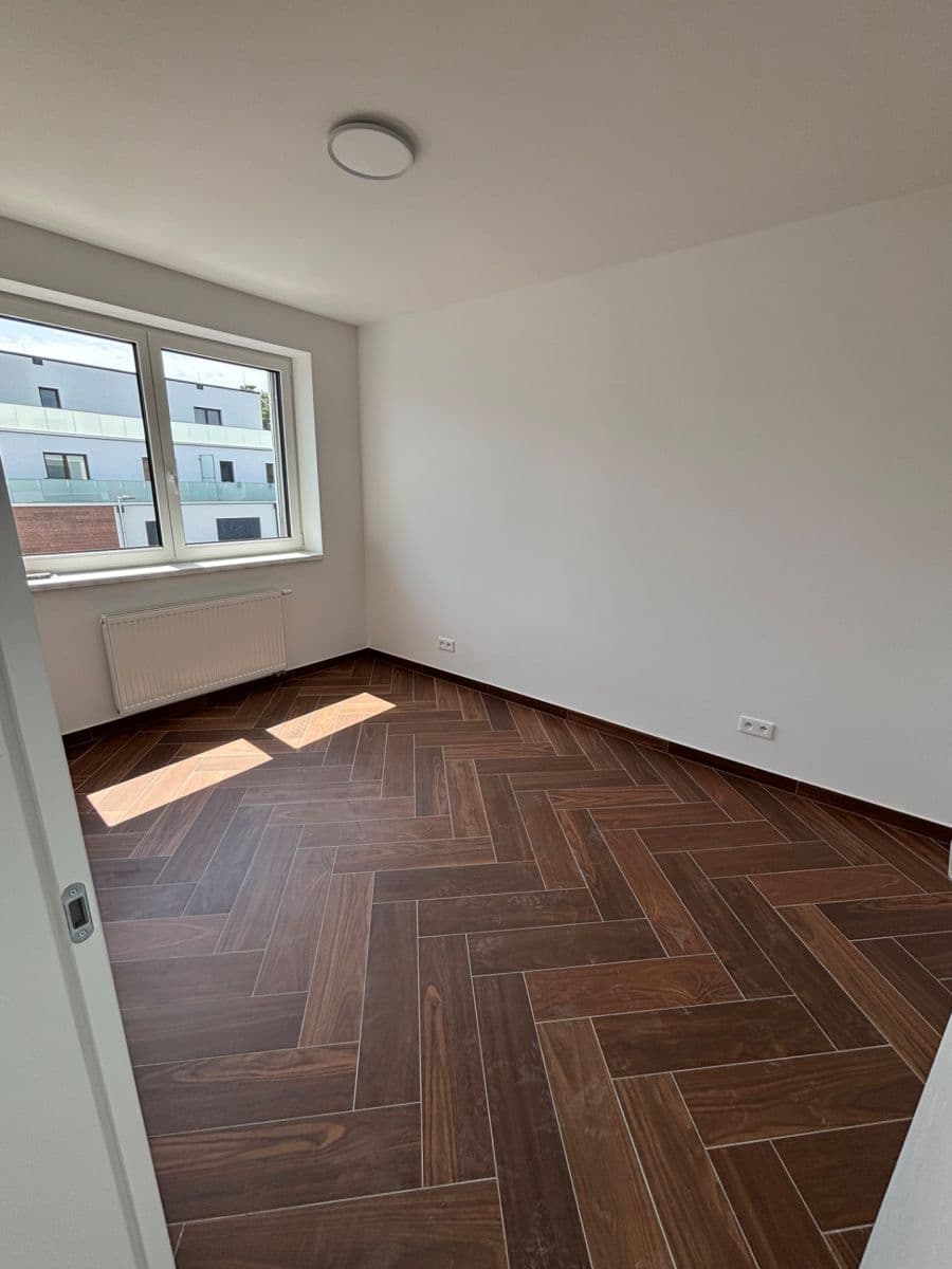 Pronájem bytu 2+kk 46 m², Třída Jiřího Pelikána, Olomouc, Olomoucký kraj Pronájem bytu 2+kk 46 m², Třída Jiřího Pelikána, Olomouc, Olomoucký kraj