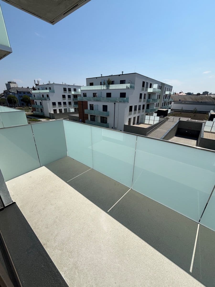 Pronájem bytu 2+kk 46 m², Třída Jiřího Pelikána, Olomouc, Olomoucký kraj Pronájem bytu 2+kk 46 m², Třída Jiřího Pelikána, Olomouc, Olomoucký kraj