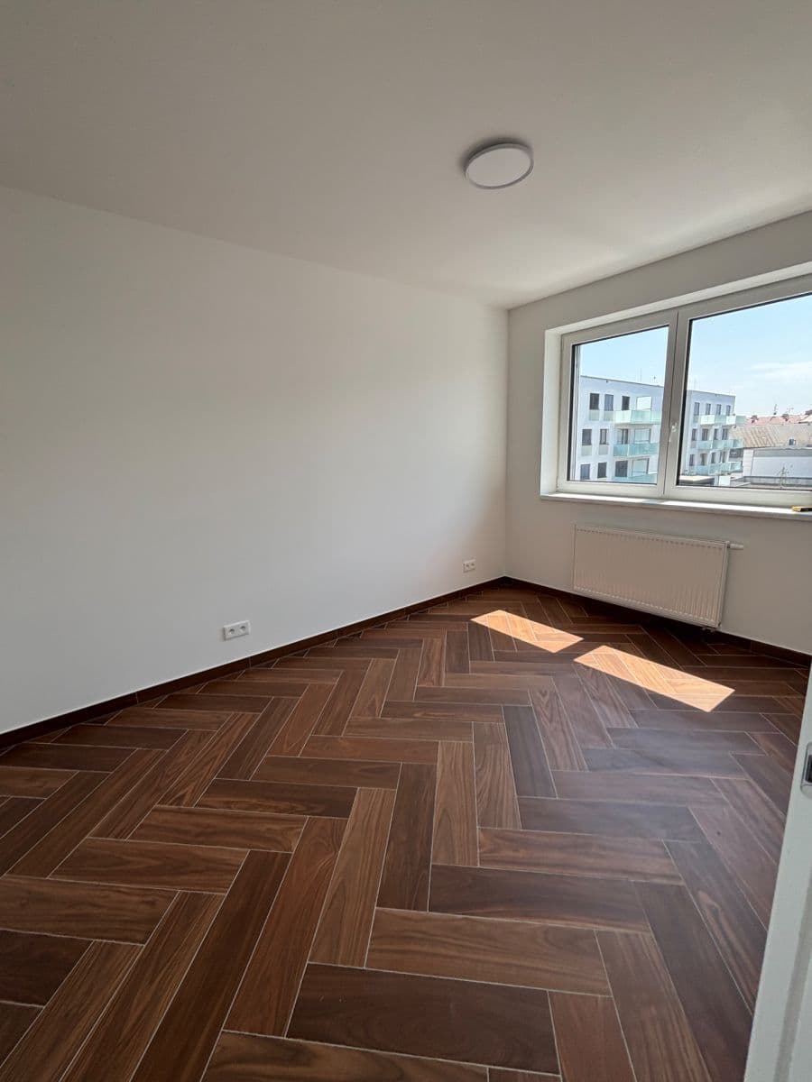 Pronájem bytu 2+kk 46 m², Třída Jiřího Pelikána, Olomouc, Olomoucký kraj Pronájem bytu 2+kk 46 m², Třída Jiřího Pelikána, Olomouc, Olomoucký kraj