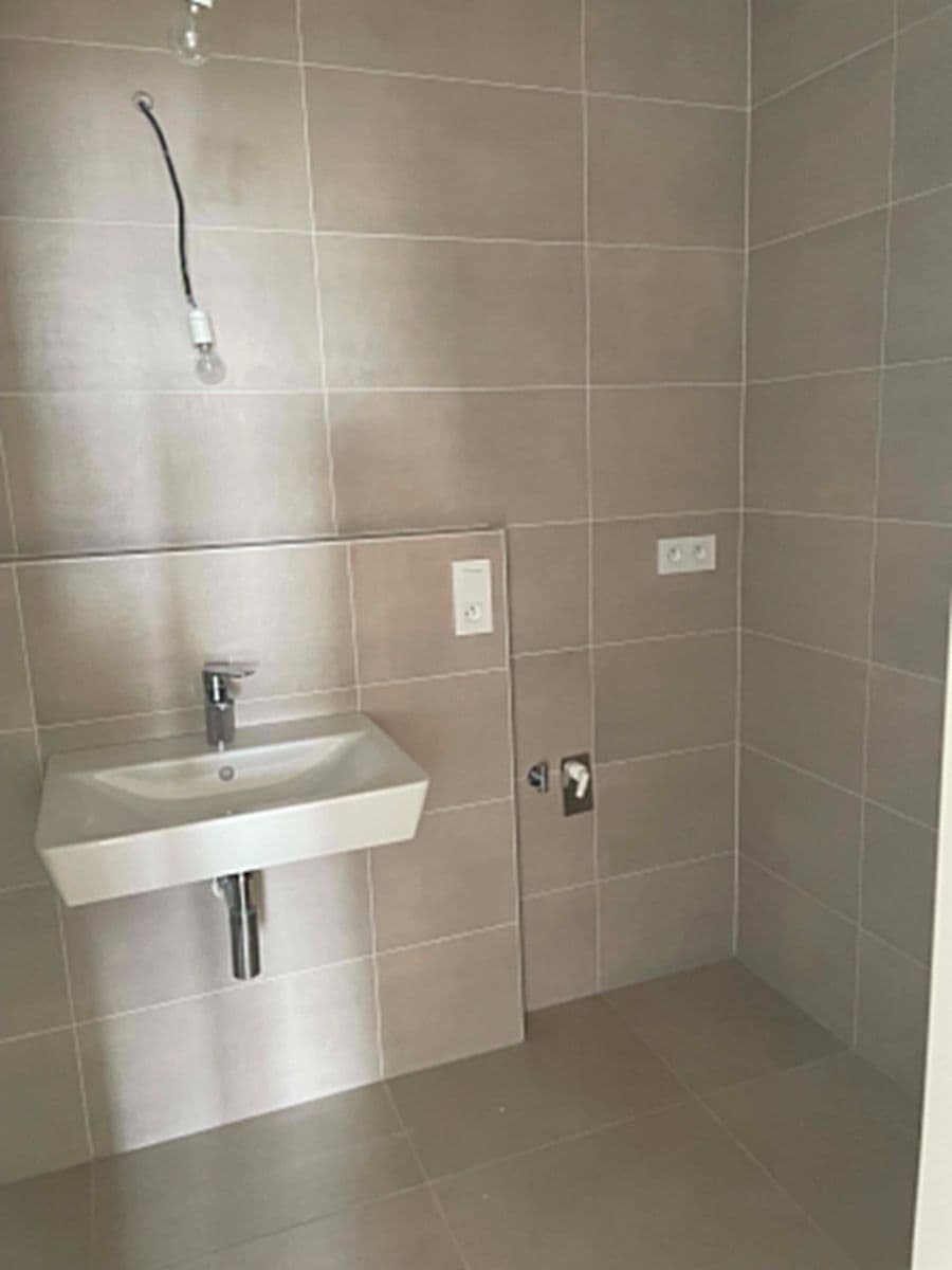 Pronájem bytu 3+1 70 m², Střední, Brno, Jihomoravský kraj Pronájem bytu 3+1 70 m², Střední, Brno, Jihomoravský kraj