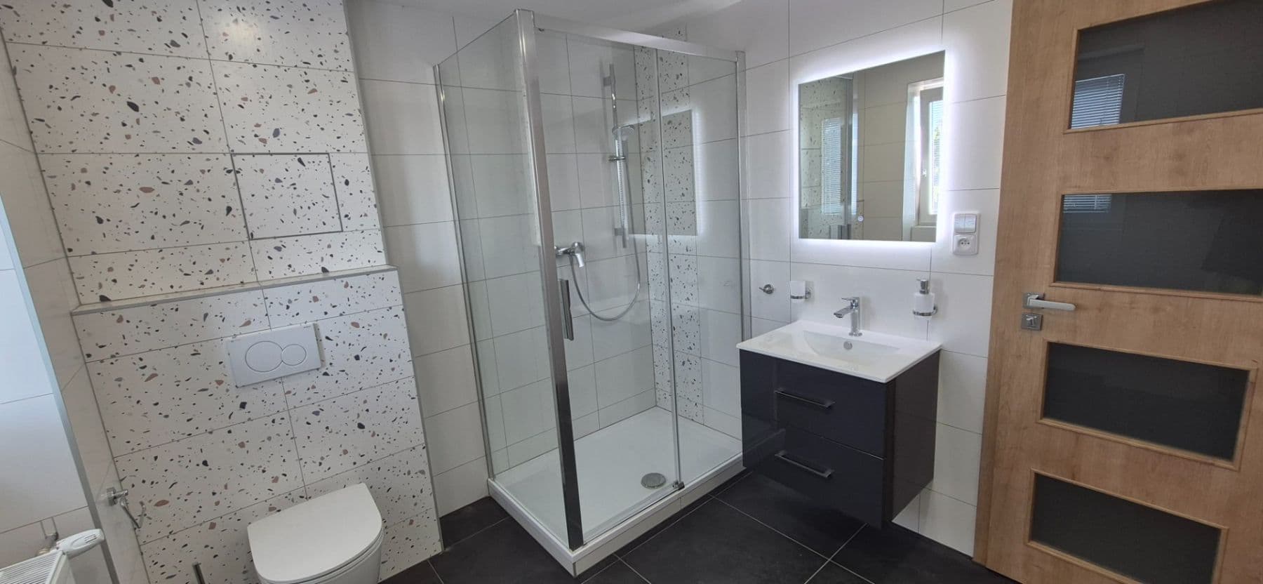 Pronájem bytu 3+1 69 m², Labská kotlina, Hradec Králové, Královéhradecký kraj Pronájem bytu 3+1 69 m², Labská kotlina, Hradec Králové, Královéhradecký kraj