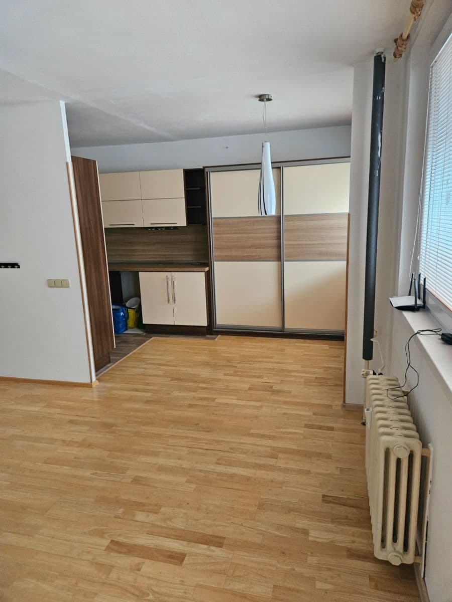 Pronájem bytu 3+kk 67 m², Tovární, Beroun, Středočeský kraj Pronájem bytu 3+kk 67 m², Tovární, Beroun, Středočeský kraj