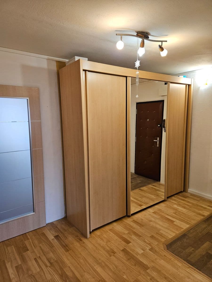 Pronájem bytu 3+kk 67 m², Tovární, Beroun, Středočeský kraj Pronájem bytu 3+kk 67 m², Tovární, Beroun, Středočeský kraj