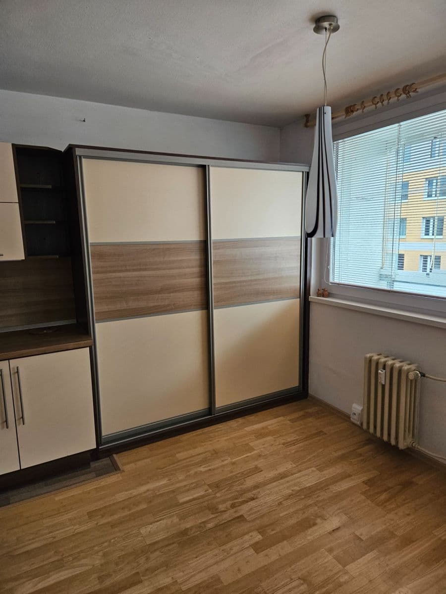 Pronájem bytu 3+kk 67 m², Tovární, Beroun, Středočeský kraj Pronájem bytu 3+kk 67 m², Tovární, Beroun, Středočeský kraj