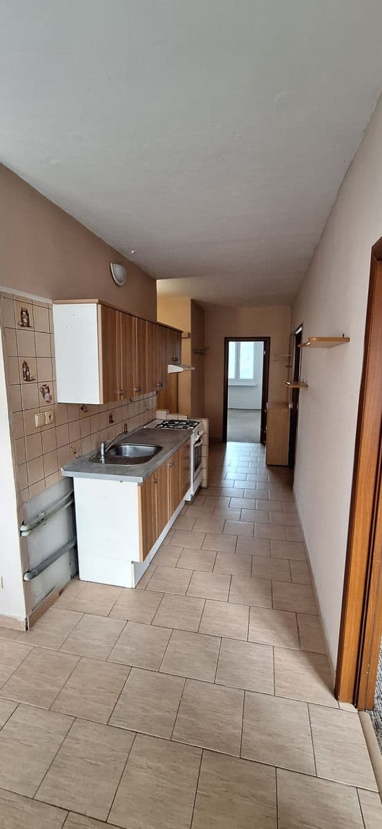 Prodej bytu 2+1 61 m², Hluboká, Ústí nad Labem, Ústecký kraj Prodej bytu 2+1 61 m², Hluboká, Ústí nad Labem, Ústecký kraj