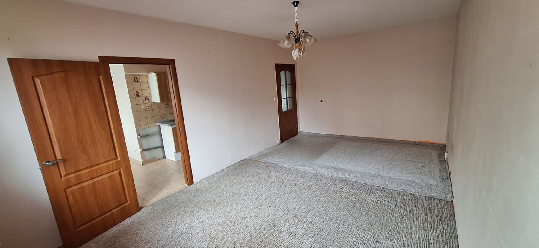 Prodej bytu 2+1 61 m², Hluboká, Ústí nad Labem, Ústecký kraj Prodej bytu 2+1 61 m², Hluboká, Ústí nad Labem, Ústecký kraj