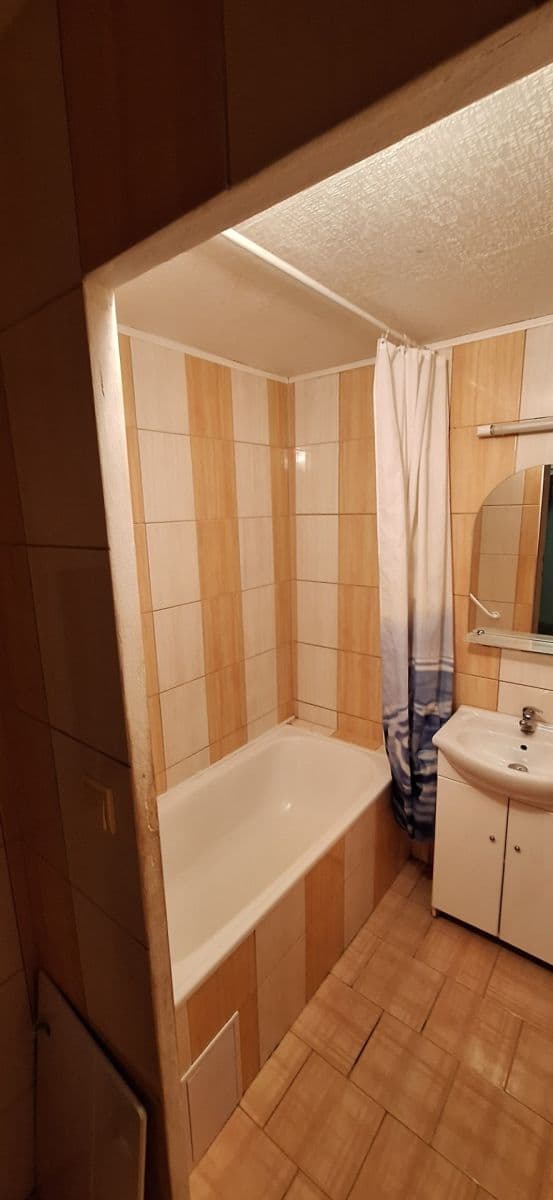 Prodej bytu 2+1 61 m², Hluboká, Ústí nad Labem, Ústecký kraj Prodej bytu 2+1 61 m², Hluboká, Ústí nad Labem, Ústecký kraj