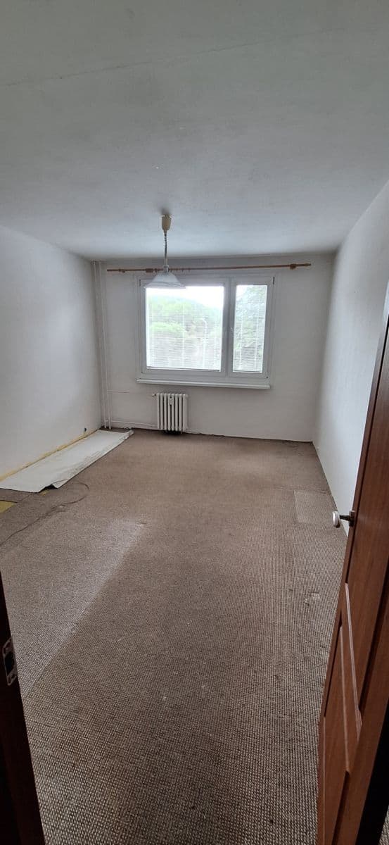Prodej bytu 2+1 61 m², Hluboká, Ústí nad Labem, Ústecký kraj Prodej bytu 2+1 61 m², Hluboká, Ústí nad Labem, Ústecký kraj