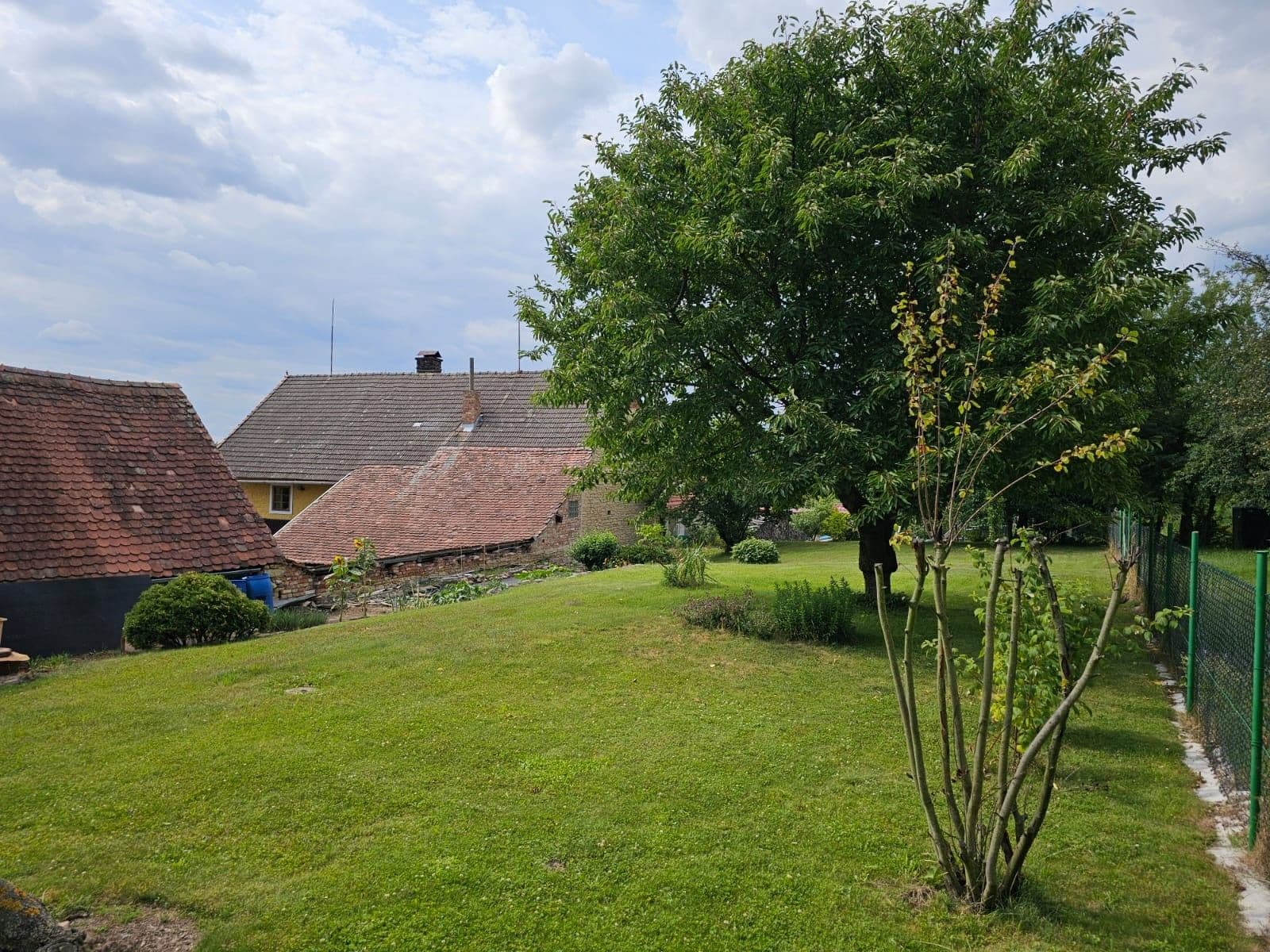 Prodej domu 1.067 m², pozemek 1.970 m², Vraclav, Pardubický kraj Prodej domu 1.067 m², pozemek 1.970 m², Vraclav, Pardubický kraj