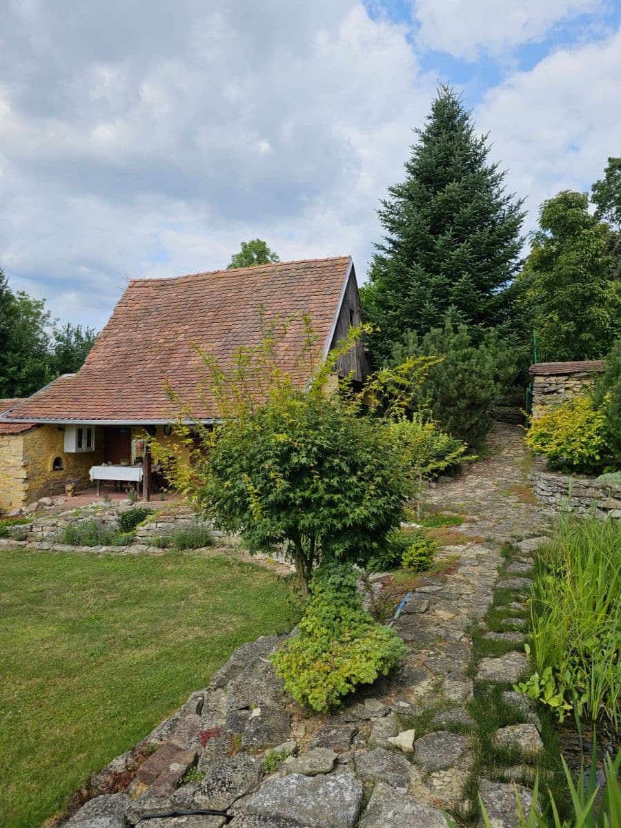 Prodej domu 1.067 m², pozemek 1.970 m², Vraclav, Pardubický kraj Prodej domu 1.067 m², pozemek 1.970 m², Vraclav, Pardubický kraj