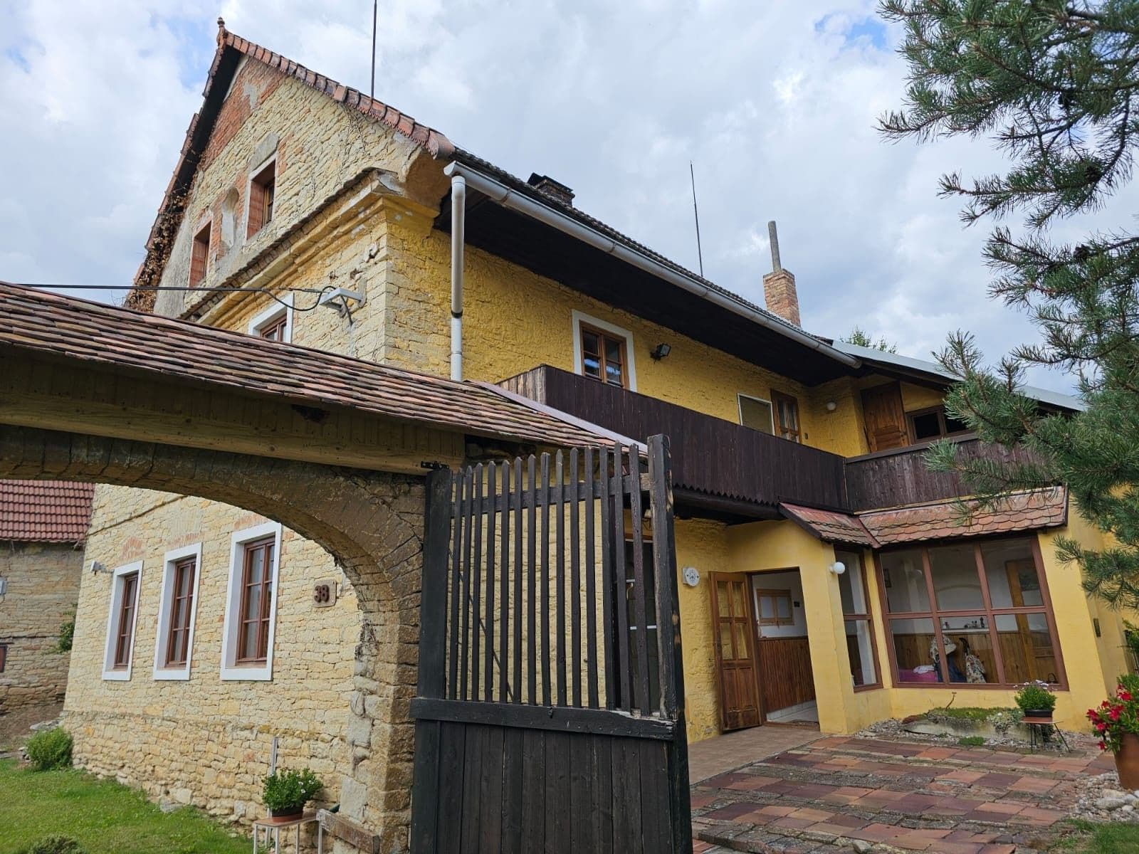 Prodej domu 1.067 m², pozemek 1.970 m², Vraclav, Pardubický kraj Prodej domu 1.067 m², pozemek 1.970 m², Vraclav, Pardubický kraj