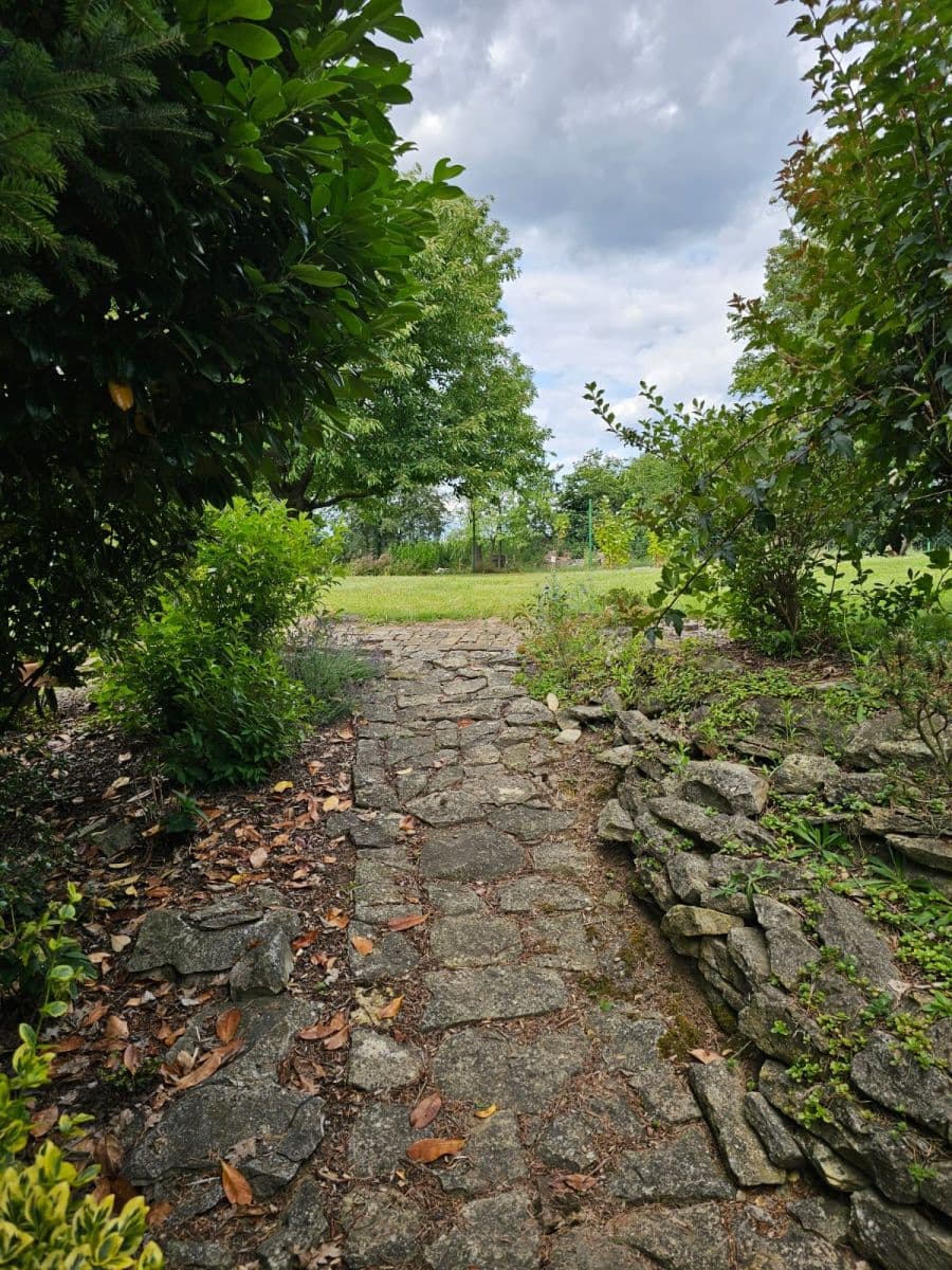 Prodej domu 1.067 m², pozemek 1.970 m², Vraclav, Pardubický kraj Prodej domu 1.067 m², pozemek 1.970 m², Vraclav, Pardubický kraj