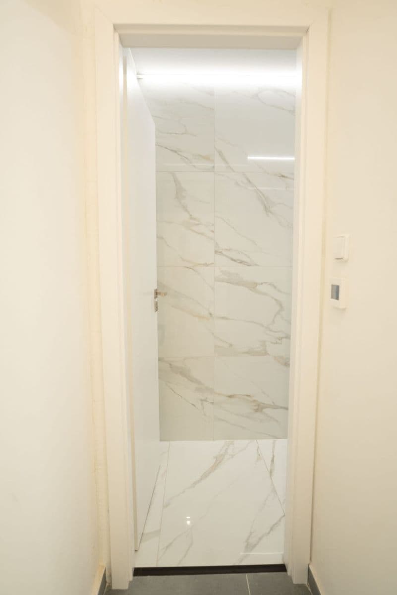 Prodej bytu 1+kk 30 m², Školní, Otrokovice, Zlínský kraj Prodej bytu 1+kk 30 m², Školní, Otrokovice, Zlínský kraj