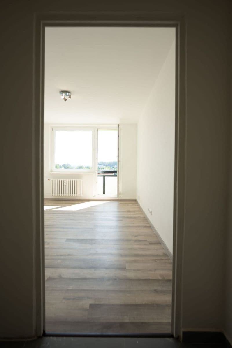 Prodej bytu 1+kk 30 m², Školní, Otrokovice, Zlínský kraj Prodej bytu 1+kk 30 m², Školní, Otrokovice, Zlínský kraj