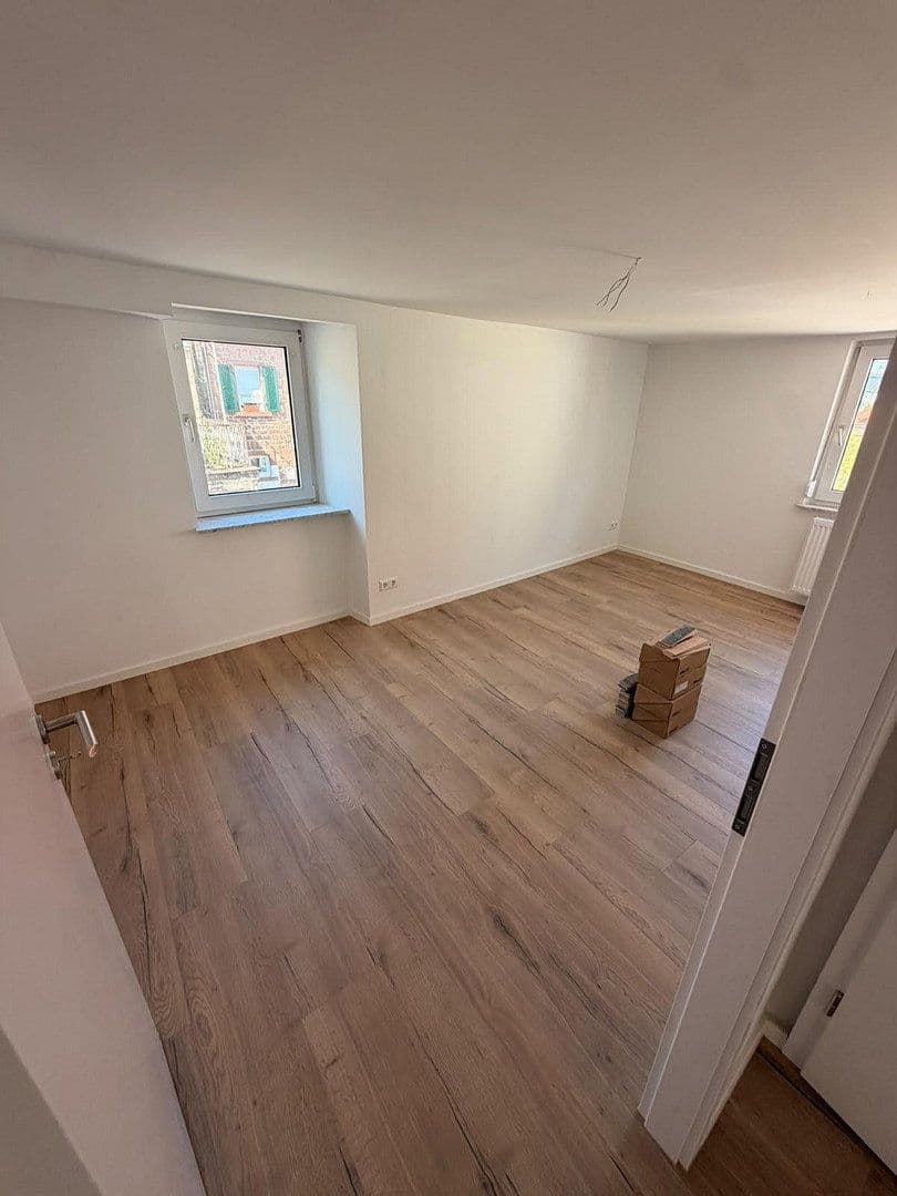 Prodej domu 145 m², pozemek 300 m², Totenkopfstr, Sankt Martin, Porýní-Falc Prodej domu 145 m², pozemek 300 m², Totenkopfstr, Sankt Martin, Porýní-Falc