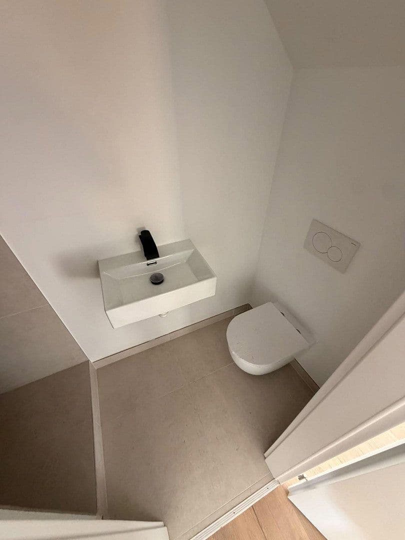 Prodej domu 145 m², pozemek 300 m², Totenkopfstr, Sankt Martin, Porýní-Falc Prodej domu 145 m², pozemek 300 m², Totenkopfstr, Sankt Martin, Porýní-Falc
