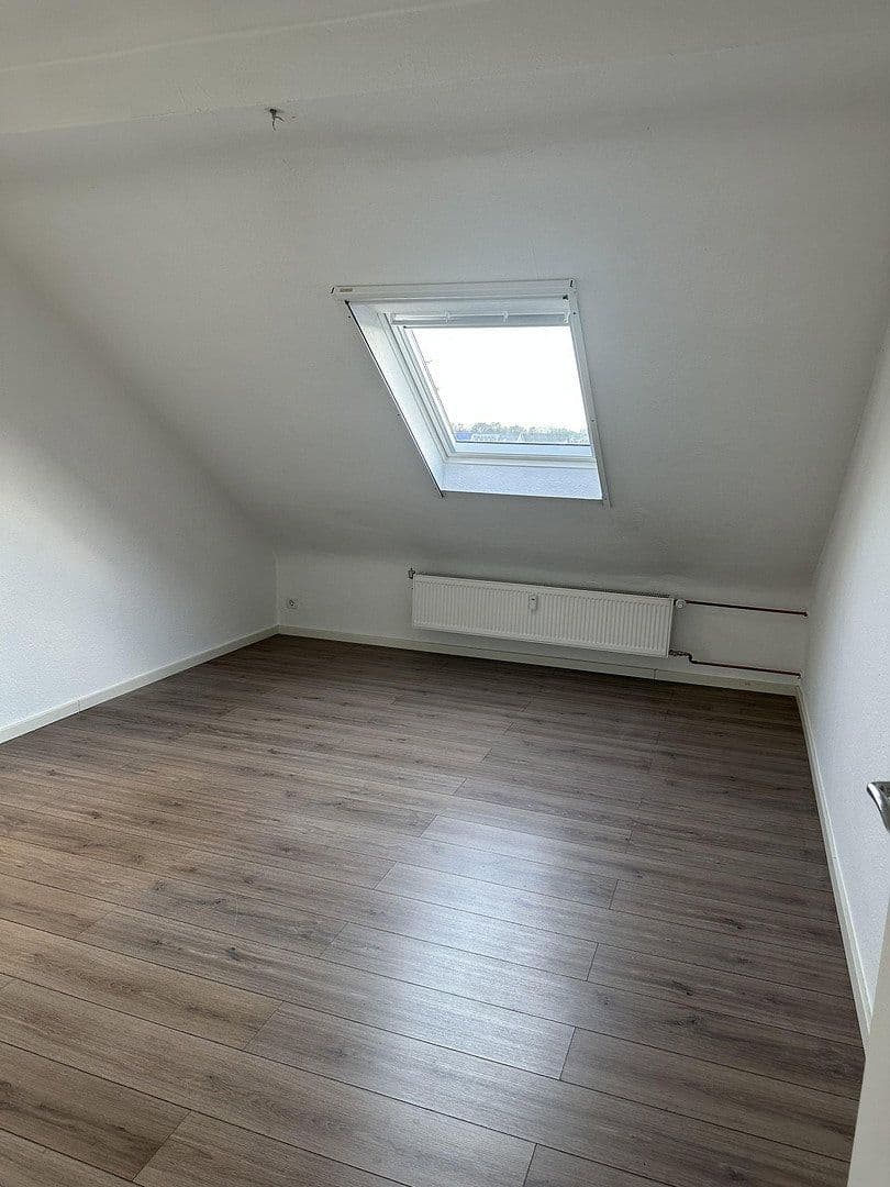 Pronájem bytu 3+1 45 m², Babenhausen, Hessen Pronájem bytu 3+1 45 m², Babenhausen, Hessen