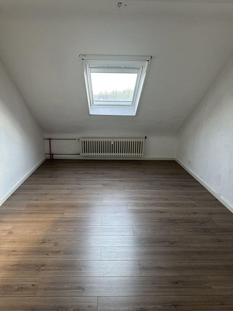 Pronájem bytu 3+1 45 m², Babenhausen, Hessen Pronájem bytu 3+1 45 m², Babenhausen, Hessen