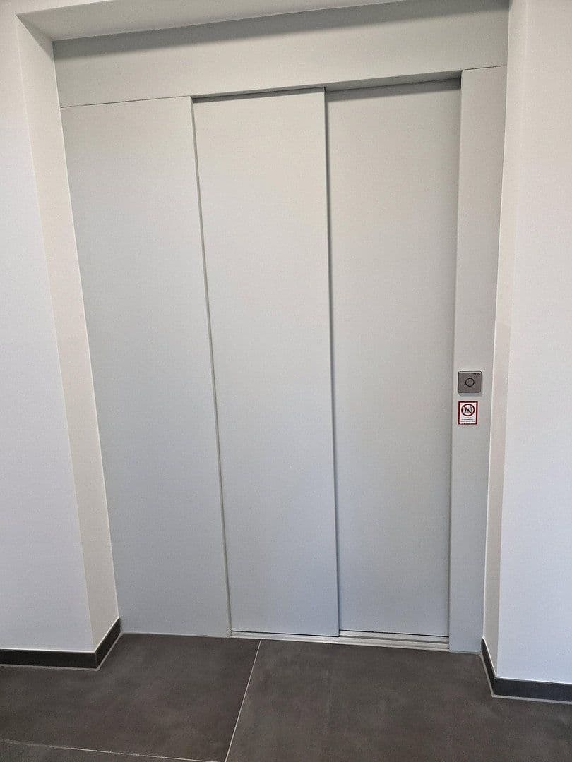 Pronájem bytu 2+1 65 m², Luchemerstrasse 6, Langerwehe, Severní Porýní-Vestfálsko Pronájem bytu 2+1 65 m², Luchemerstrasse 6, Langerwehe, Severní Porýní-Vestfálsko