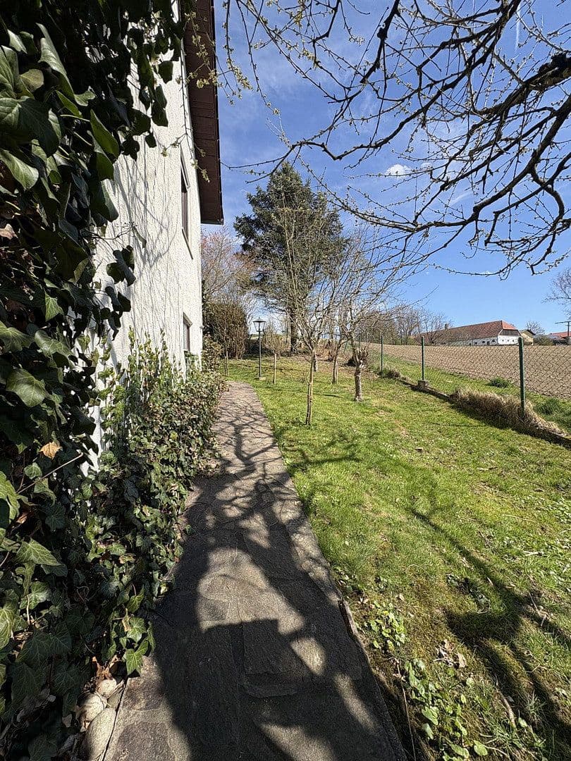 Prodej domu 245 m², pozemek 1.360 m², Ruhstorf a.d.Rott, Bavorsko Prodej domu 245 m², pozemek 1.360 m², Ruhstorf a.d.Rott, Bavorsko