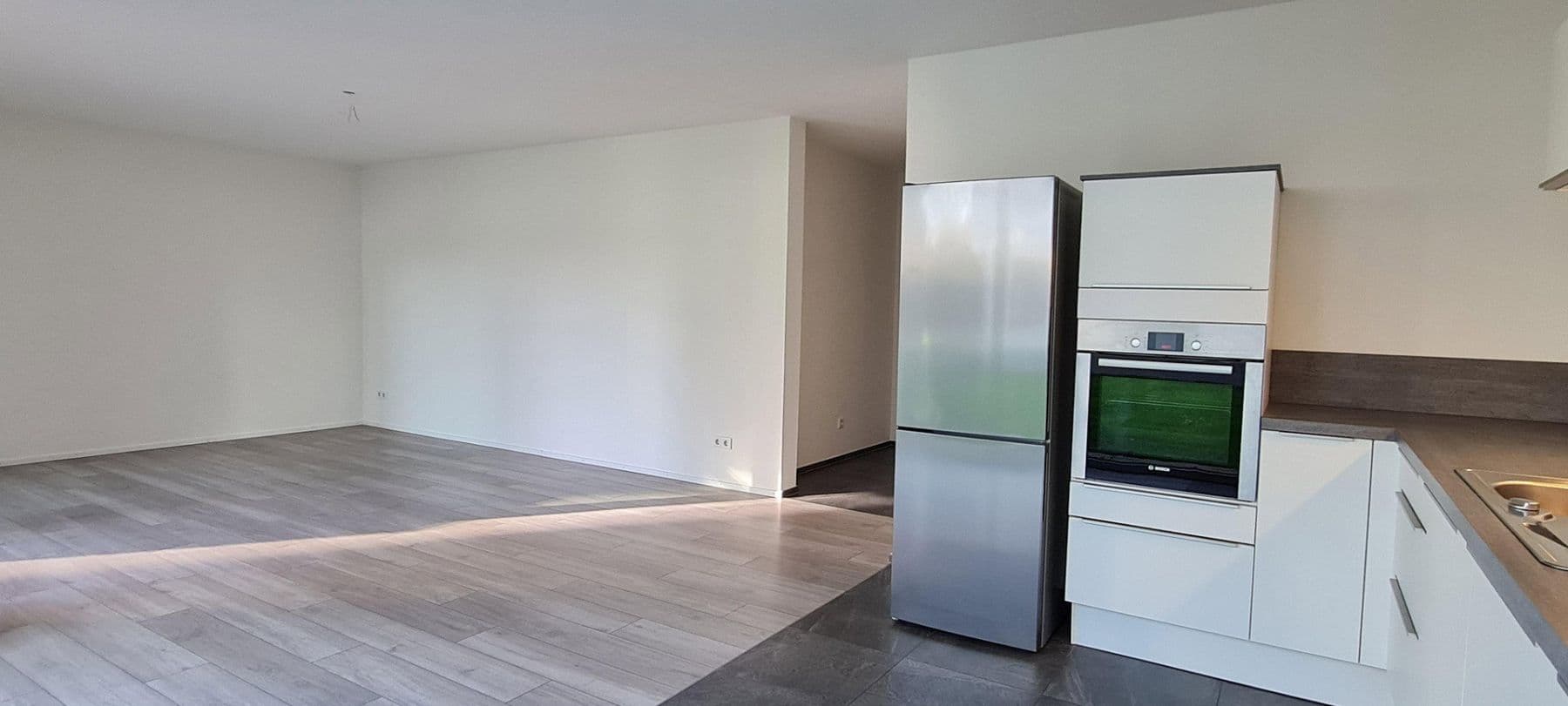 Pronájem bytu 3+kk 87 m², Am Bahndamm 1, Bad Säckingen, Bádensko-Württembersko Pronájem bytu 3+kk 87 m², Am Bahndamm 1, Bad Säckingen, Bádensko-Württembersko
