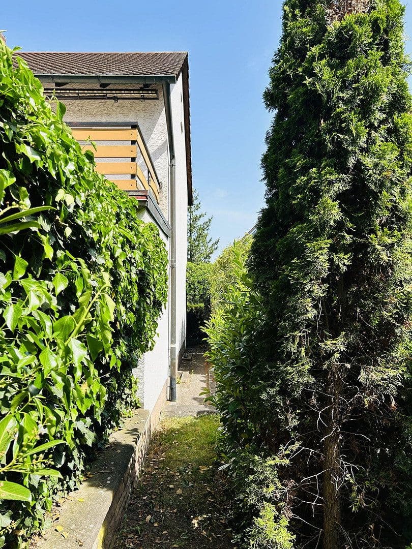 Prodej domu 159 m², pozemek 529 m², Flurstraße 1a, Stein, Bavorsko Prodej domu 159 m², pozemek 529 m², Flurstraße 1a, Stein, Bavorsko