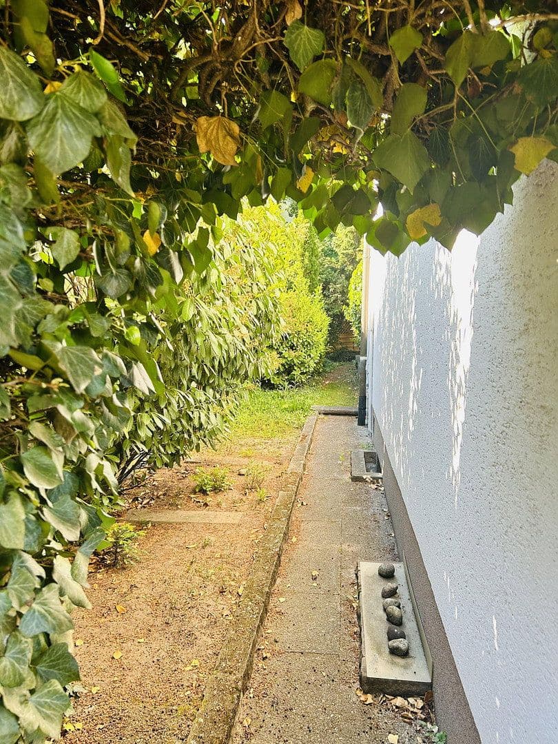 Prodej domu 159 m², pozemek 529 m², Flurstraße 1a, Stein, Bavorsko Prodej domu 159 m², pozemek 529 m², Flurstraße 1a, Stein, Bavorsko