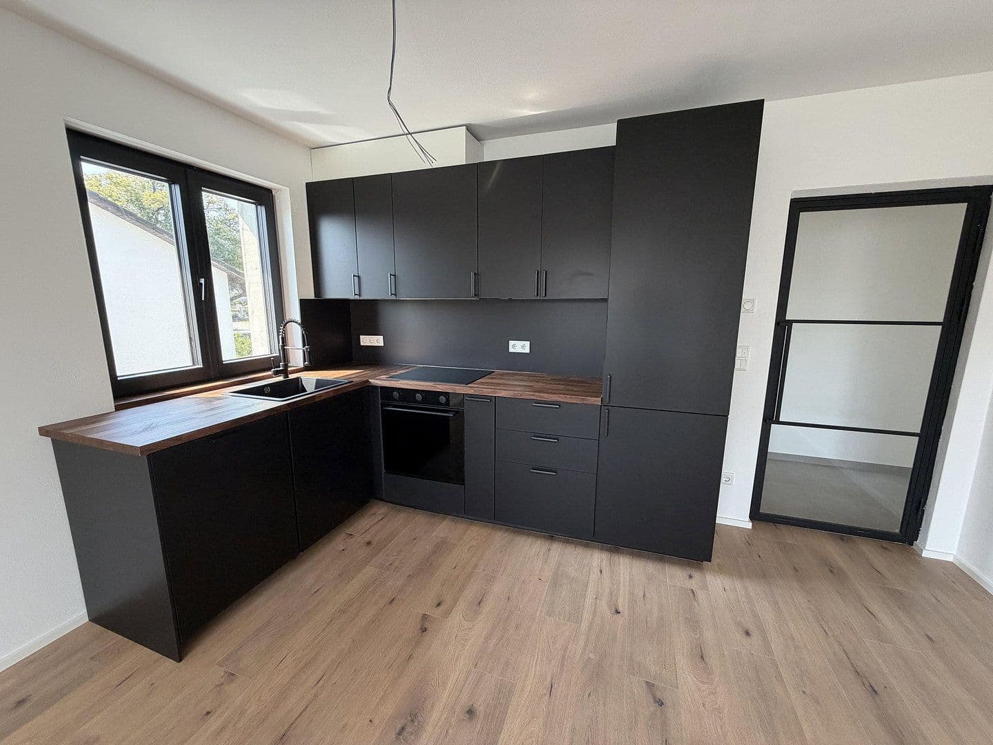 Pronájem bytu 4+1 76 m², Ingolstadt, Bavorsko Pronájem bytu 4+1 76 m², Ingolstadt, Bavorsko