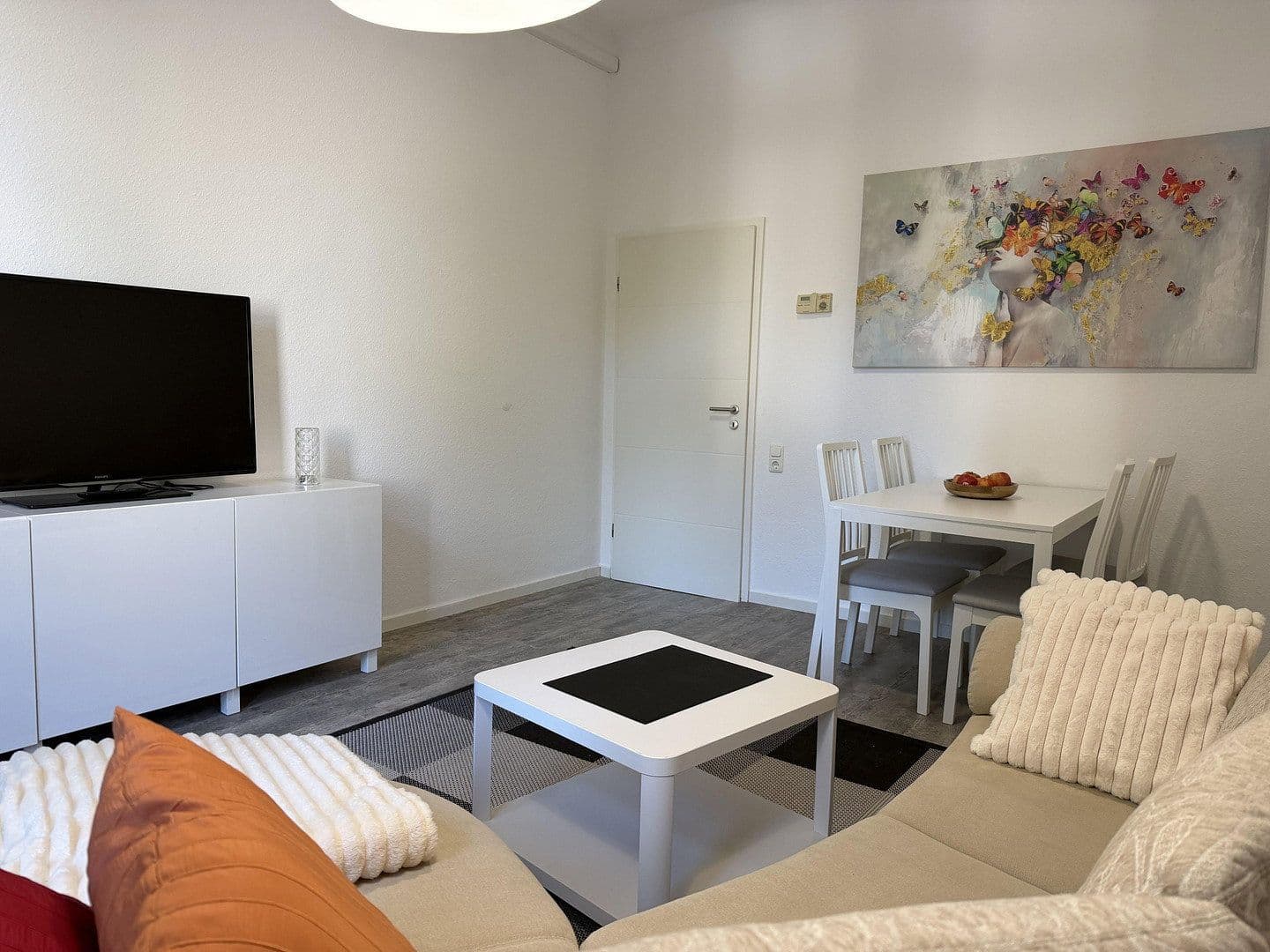 Pronájem bytu 2+kk 60 m², Röhrenstraße 1, Düsseldorf, Severní Porýní-Vestfálsko Pronájem bytu 2+kk 60 m², Röhrenstraße 1, Düsseldorf, Severní Porýní-Vestfálsko