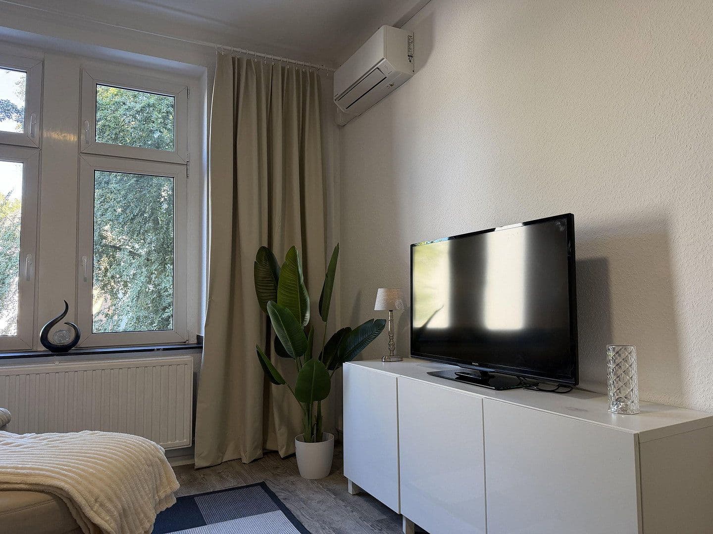 Pronájem bytu 2+kk 60 m², Röhrenstraße 1, Düsseldorf, Severní Porýní-Vestfálsko Pronájem bytu 2+kk 60 m², Röhrenstraße 1, Düsseldorf, Severní Porýní-Vestfálsko
