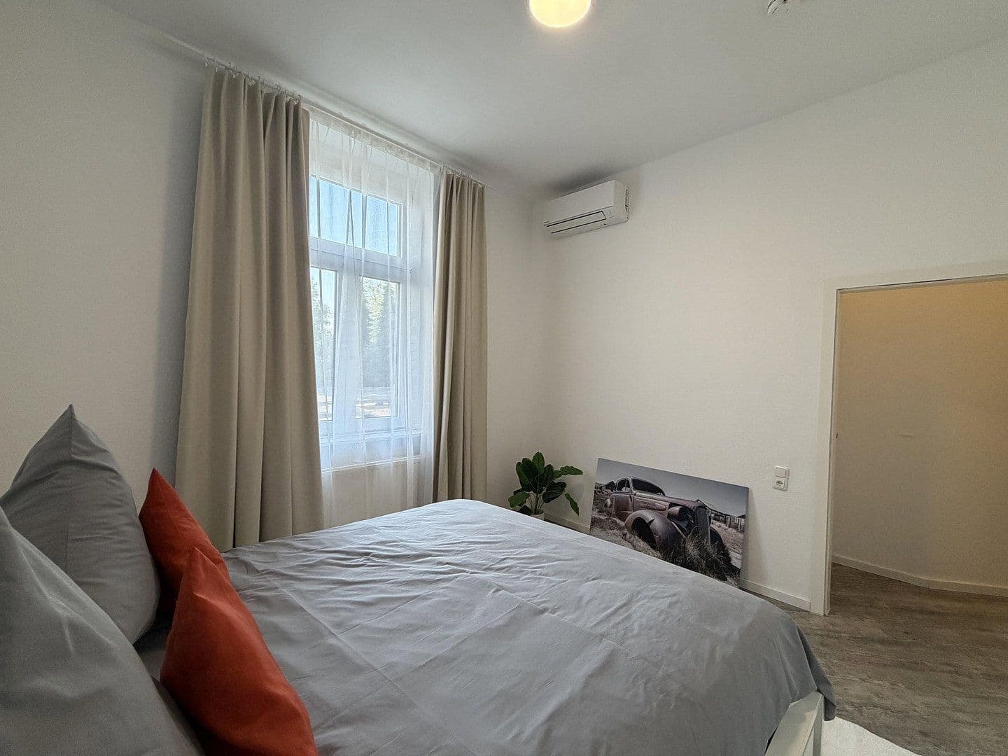 Pronájem bytu 2+kk 60 m², Röhrenstraße 1, Düsseldorf, Severní Porýní-Vestfálsko Pronájem bytu 2+kk 60 m², Röhrenstraße 1, Düsseldorf, Severní Porýní-Vestfálsko