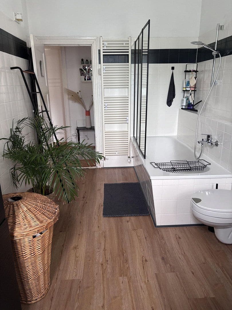 Prodej bytu 3+1 87 m², Kastanienallee 2, Potsdam, Braniborsko Prodej bytu 3+1 87 m², Kastanienallee 2, Potsdam, Braniborsko