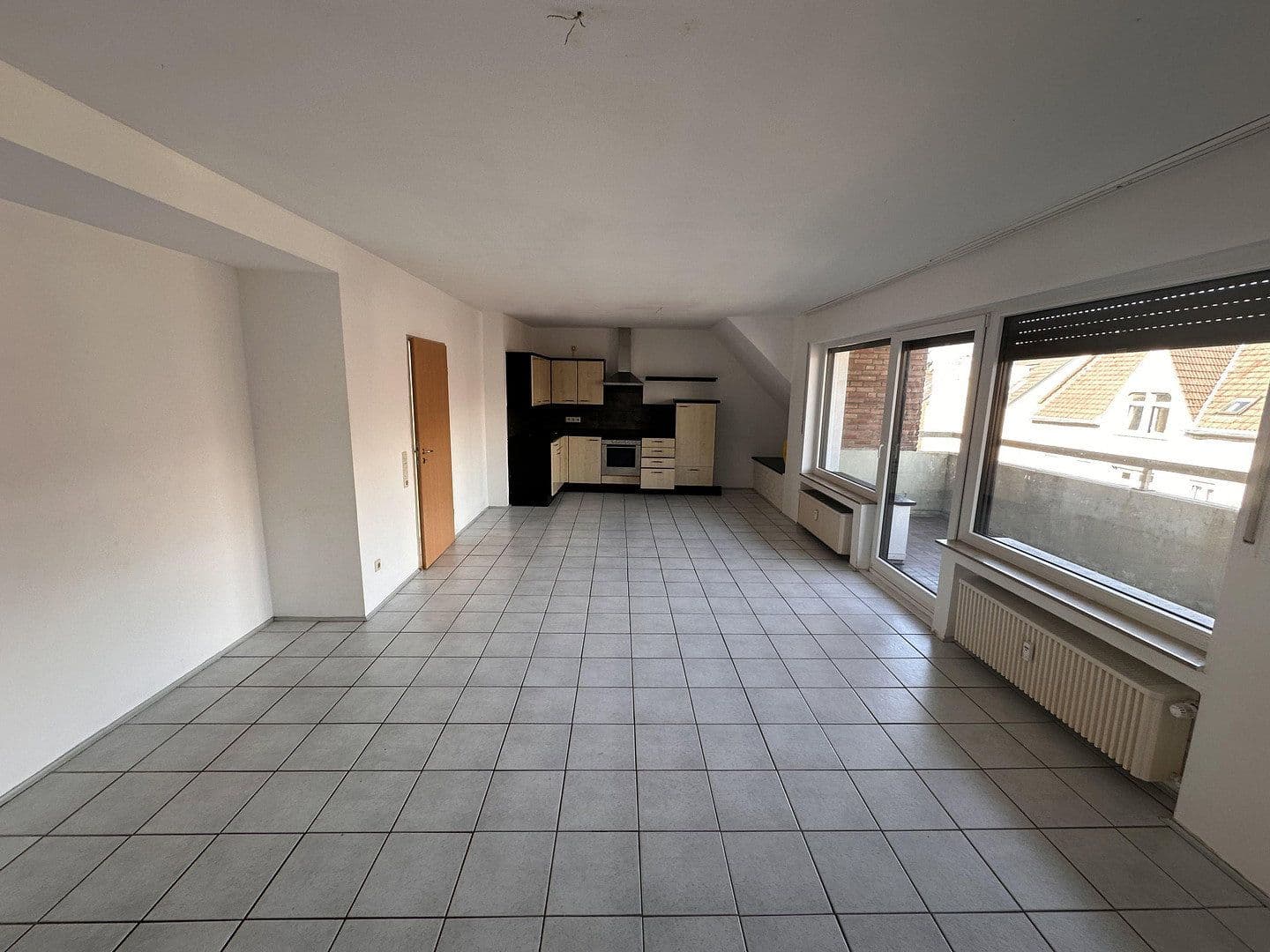 Pronájem bytu 3+1 89 m², Solinger Str. 139, Langenfeld (Rheinland), Severní Porýní-Vestfálsko Pronájem bytu 3+1 89 m², Solinger Str. 139, Langenfeld (Rheinland), Severní Porýní-Vestfálsko