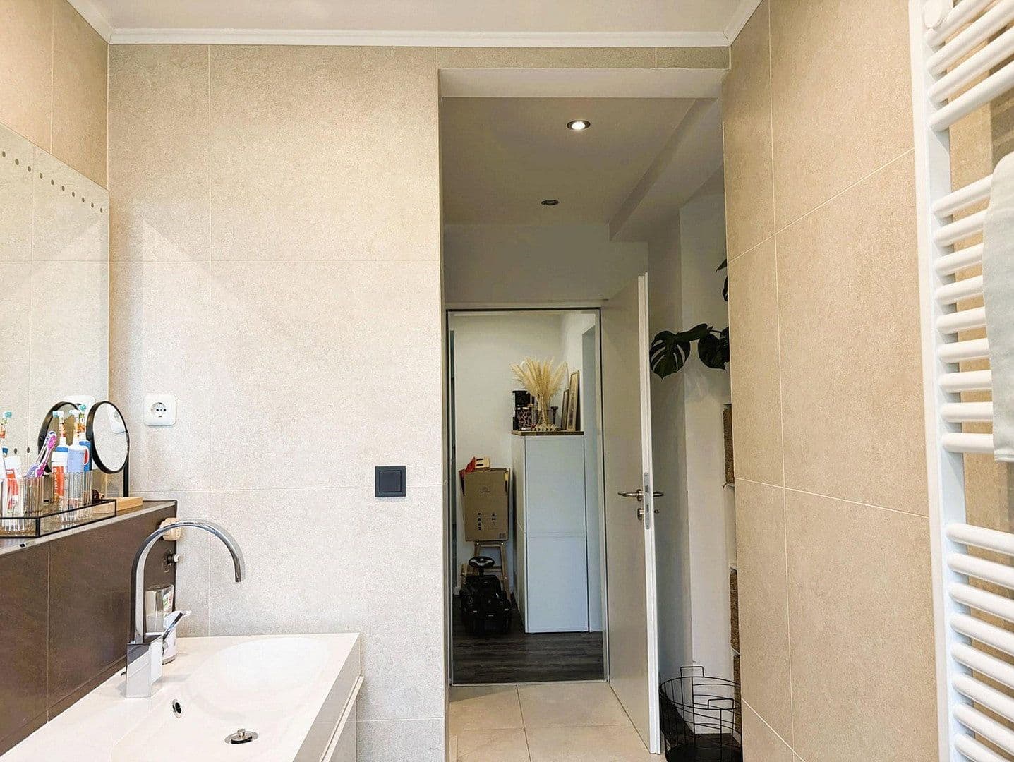 Prodej bytu 4+kk 113 m², Essen, Severní Porýní-Vestfálsko Prodej bytu 4+kk 113 m², Essen, Severní Porýní-Vestfálsko