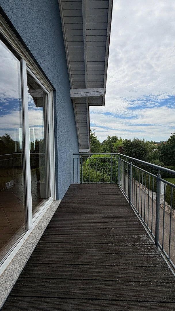 Pronájem bytu 3+1 108 m², Kalkstr. 28, Trierweiler, Porýní-Falc Pronájem bytu 3+1 108 m², Kalkstr. 28, Trierweiler, Porýní-Falc