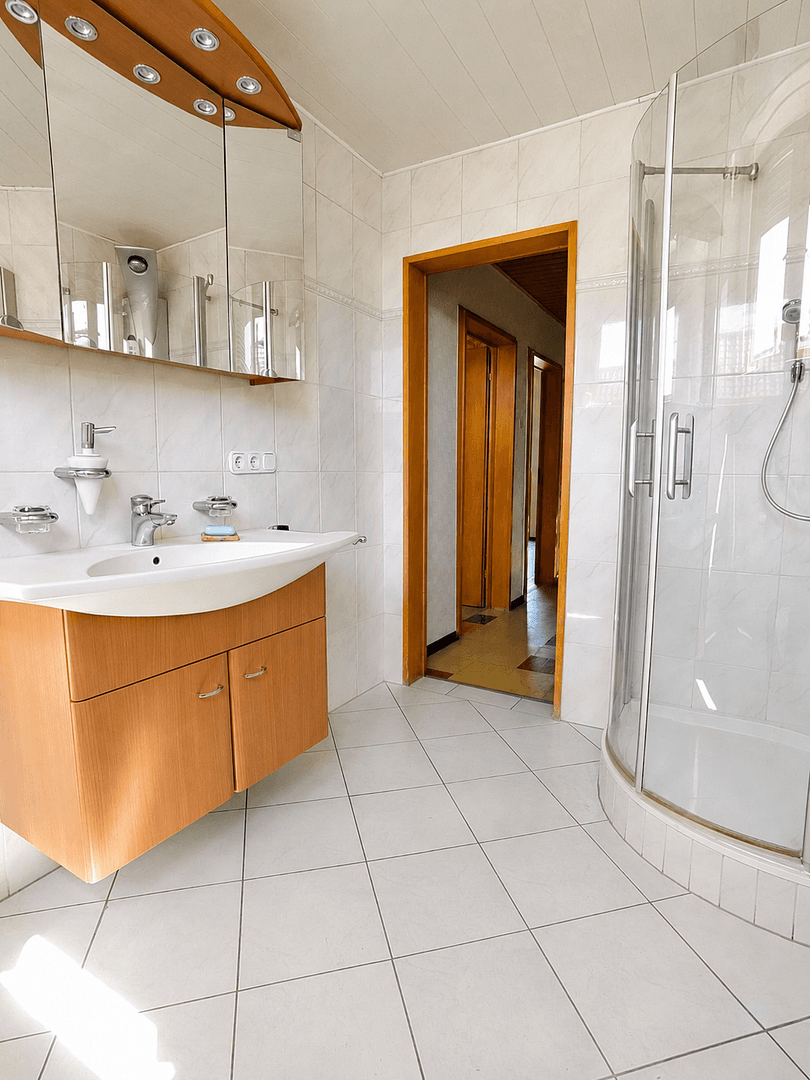 Prodej domu 235 m², pozemek 576 m², Schonstraße 3, Ensdorf/Saar, Země Sársko Prodej domu 235 m², pozemek 576 m², Schonstraße 3, Ensdorf/Saar, Země Sársko