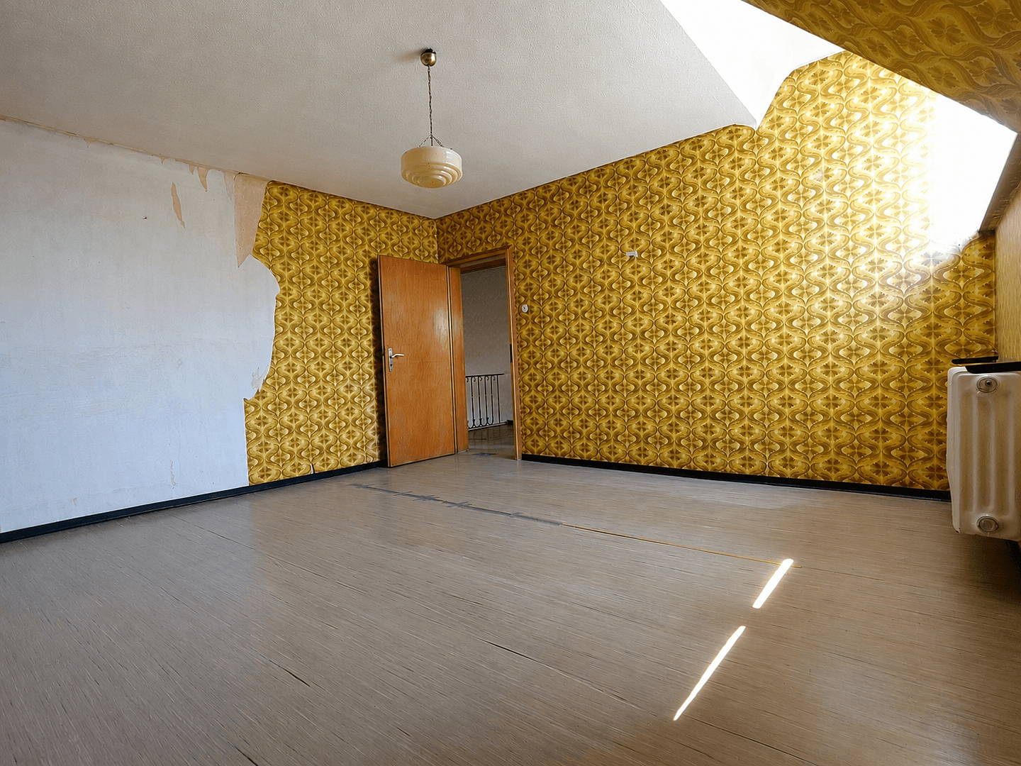 Prodej domu 235 m², pozemek 576 m², Schonstraße 3, Ensdorf/Saar, Země Sársko Prodej domu 235 m², pozemek 576 m², Schonstraße 3, Ensdorf/Saar, Země Sársko