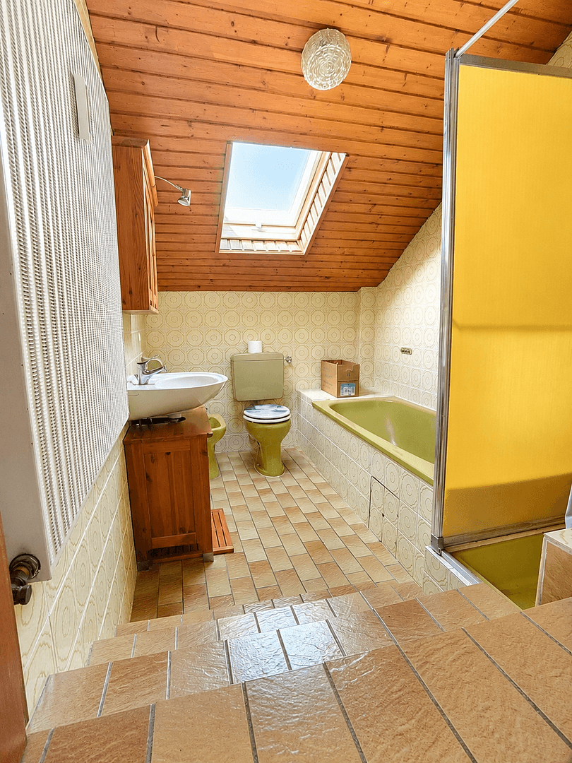 Prodej domu 235 m², pozemek 576 m², Schonstraße 3, Ensdorf/Saar, Země Sársko Prodej domu 235 m², pozemek 576 m², Schonstraße 3, Ensdorf/Saar, Země Sársko