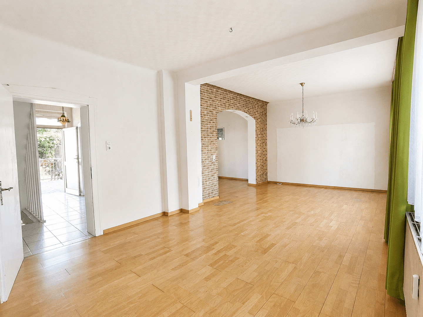 Prodej domu 235 m², pozemek 576 m², Schonstraße 3, Ensdorf/Saar, Země Sársko Prodej domu 235 m², pozemek 576 m², Schonstraße 3, Ensdorf/Saar, Země Sársko