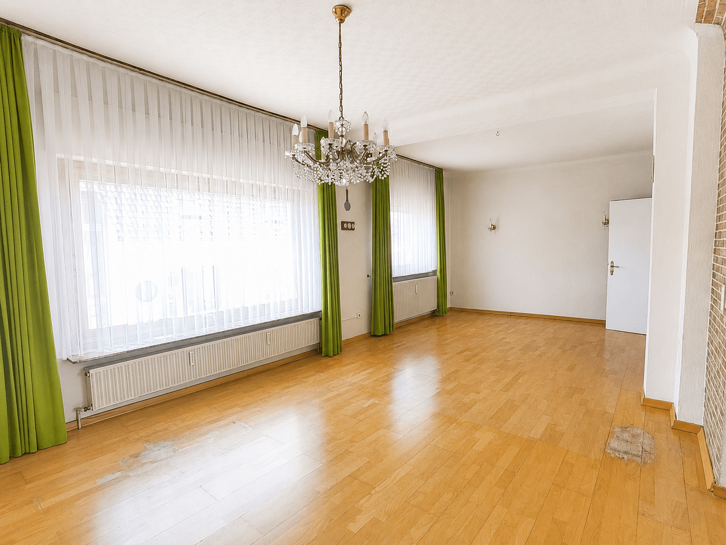 Prodej domu 235 m², pozemek 576 m², Schonstraße 3, Ensdorf/Saar, Země Sársko Prodej domu 235 m², pozemek 576 m², Schonstraße 3, Ensdorf/Saar, Země Sársko