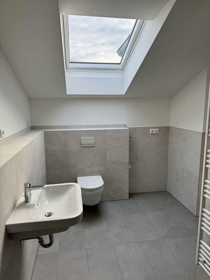 Pronájem bytu 3+1 79 m², Am Lupinenfeld 33A, Berlin, Berlín Pronájem bytu 3+1 79 m², Am Lupinenfeld 33A, Berlin, Berlín