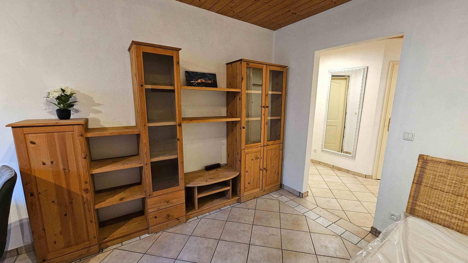Pronájem bytu 1+1 34 m², Oestrich-Winkel, Hessen Pronájem bytu 1+1 34 m², Oestrich-Winkel, Hessen
