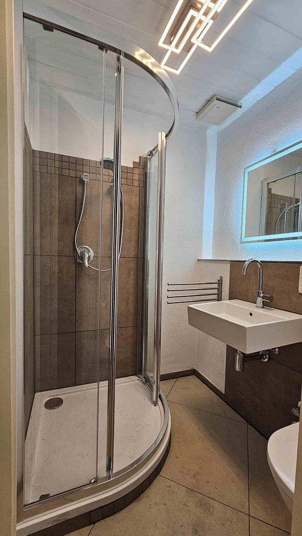 Pronájem bytu 1+1 34 m², Oestrich-Winkel, Hessen Pronájem bytu 1+1 34 m², Oestrich-Winkel, Hessen