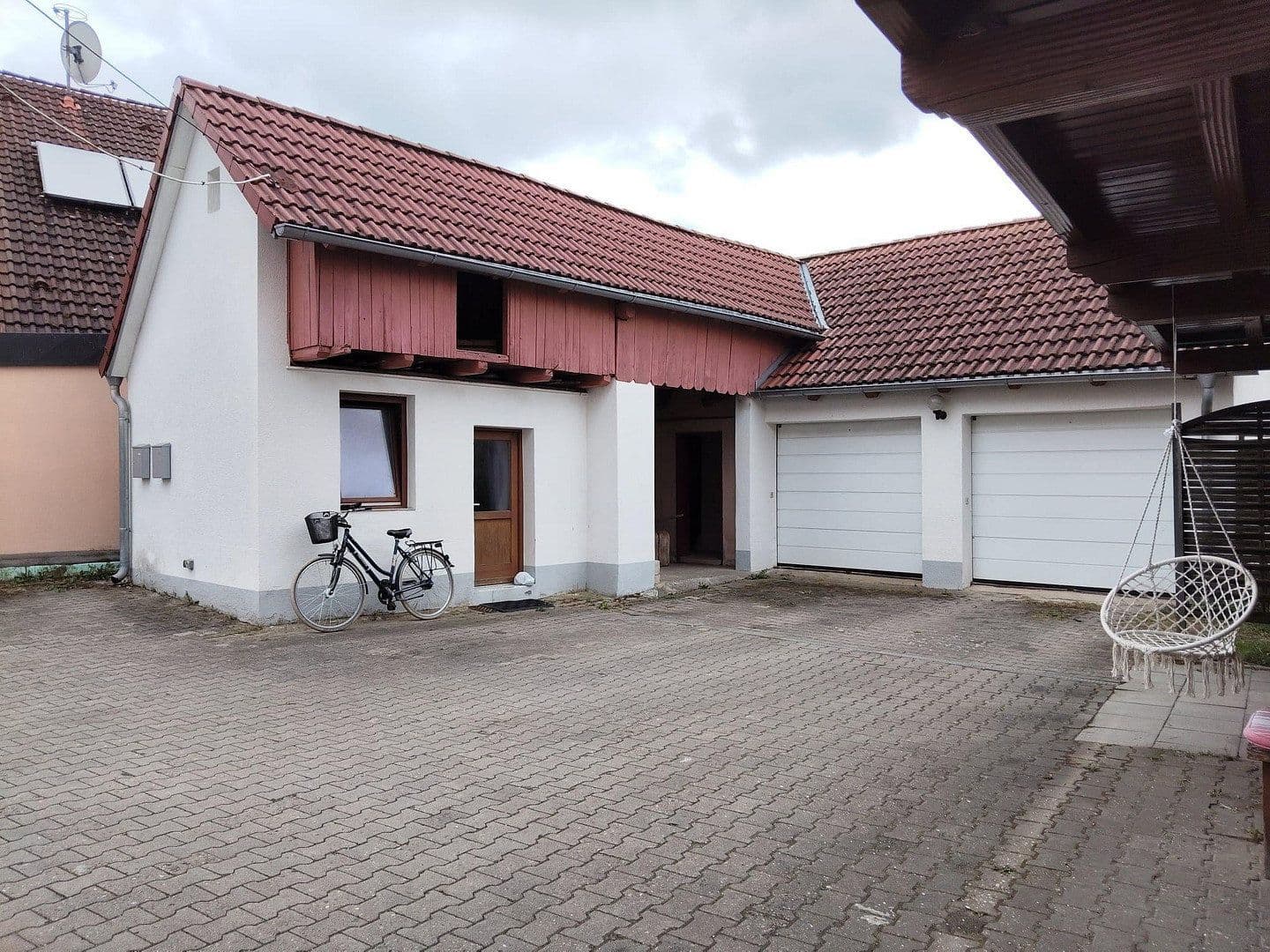 Prodej domu 260 m², pozemek 809 m², Kaulberg 16, Hemhofen, Bavorsko Prodej domu 260 m², pozemek 809 m², Kaulberg 16, Hemhofen, Bavorsko
