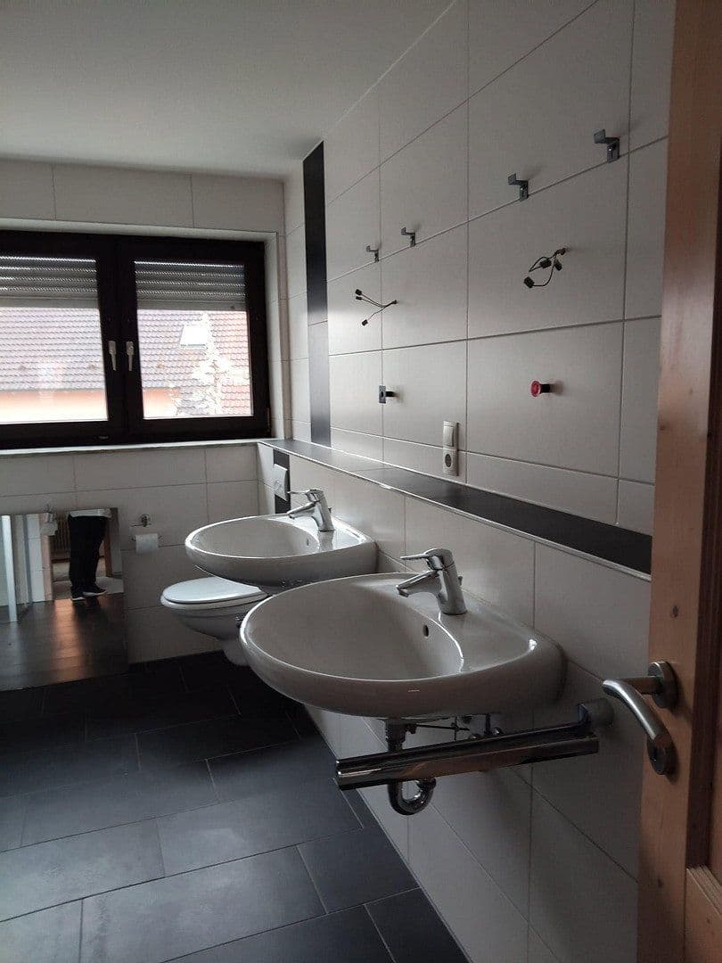 Prodej domu 260 m², pozemek 809 m², Kaulberg 16, Hemhofen, Bavorsko Prodej domu 260 m², pozemek 809 m², Kaulberg 16, Hemhofen, Bavorsko